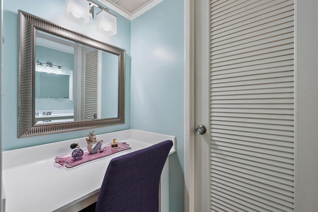 1561 NE 12th Terrace, C14-14