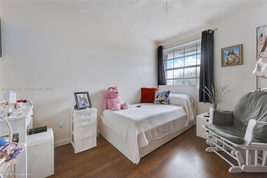 En Renta: $2,200 (3 camas, 2 baños, 1310 Pies cuadrados)