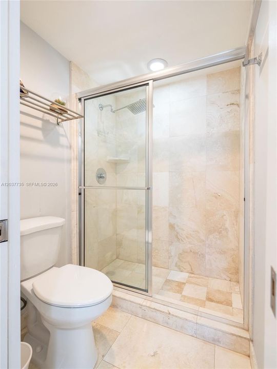 В аренду: $4,000 (2 спален, 2 ванн, 1120 Квадратных фут)