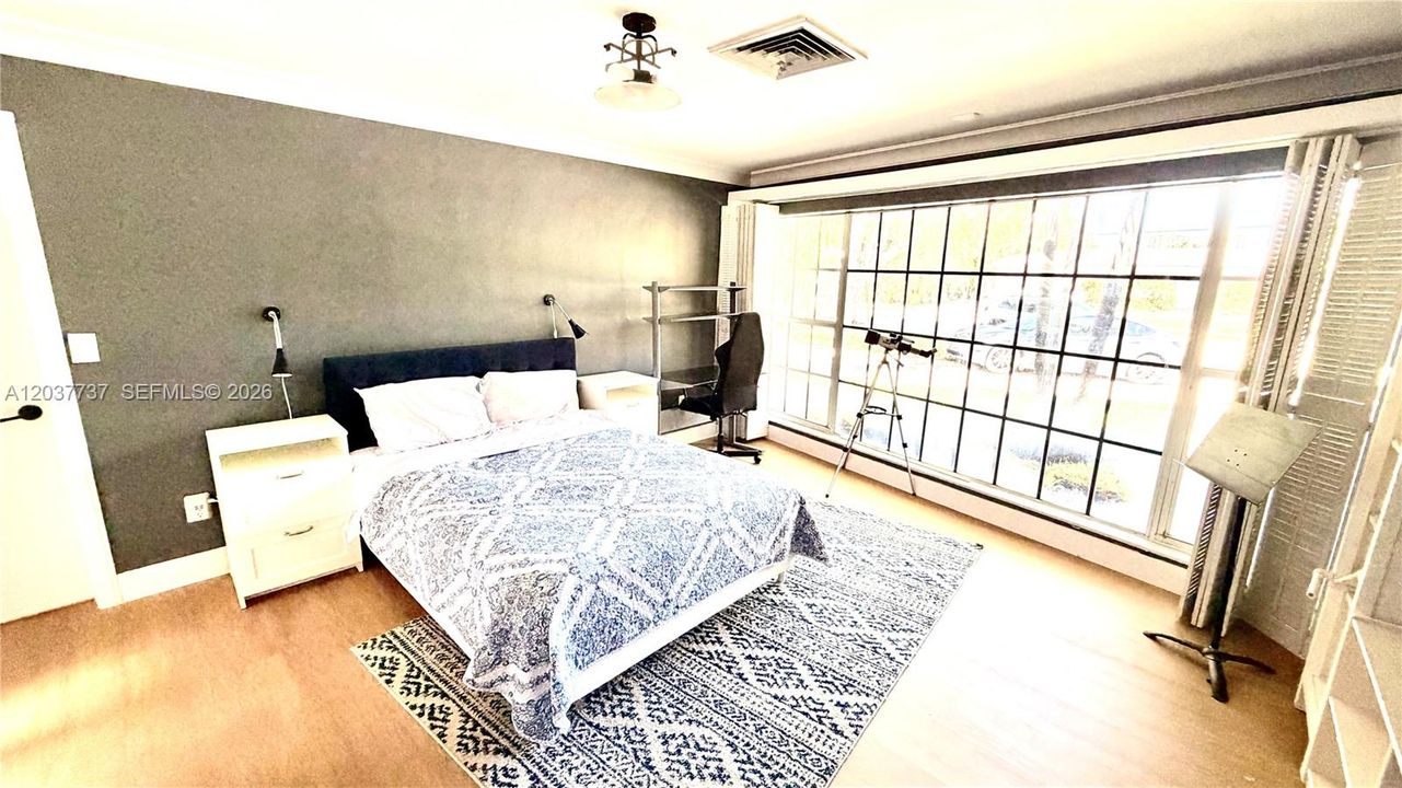 For Sale: $1,499,000 (3 beds, 3 baths, 2169 Square Feet)