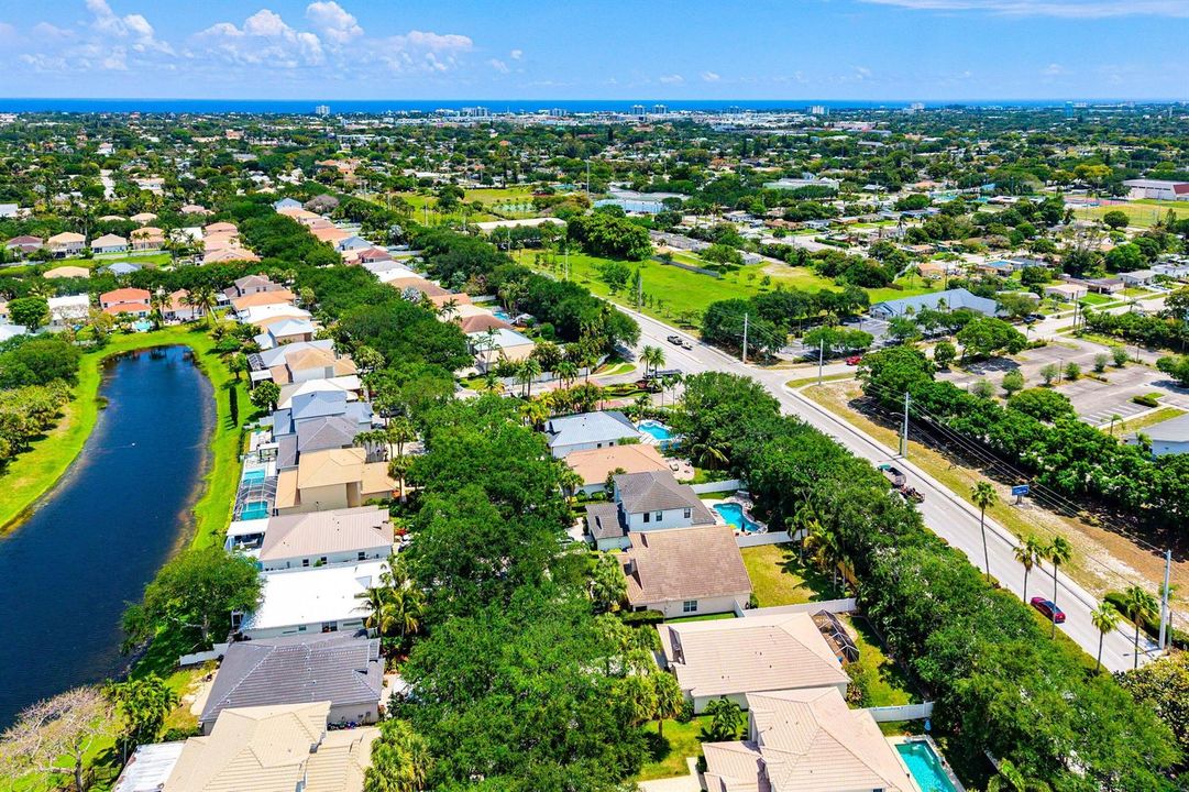 069-1210DelrayLakesDrive-DelrayBeach-FL-