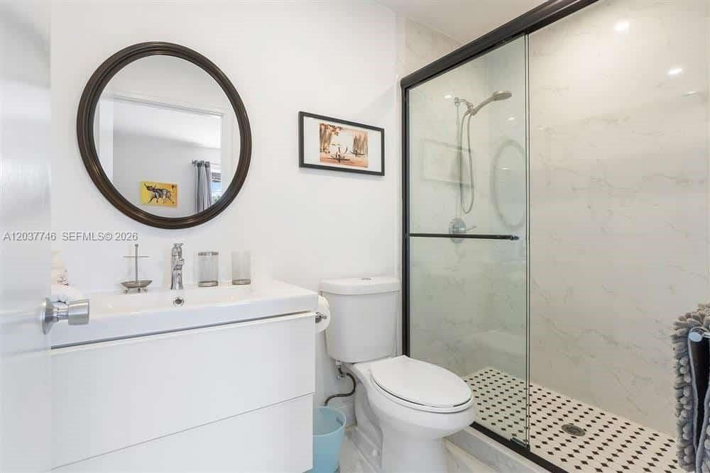 For Rent: $2,100 (2 beds, 2 baths, 1128 Square Feet)