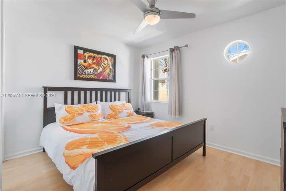 For Rent: $2,100 (2 beds, 2 baths, 1128 Square Feet)