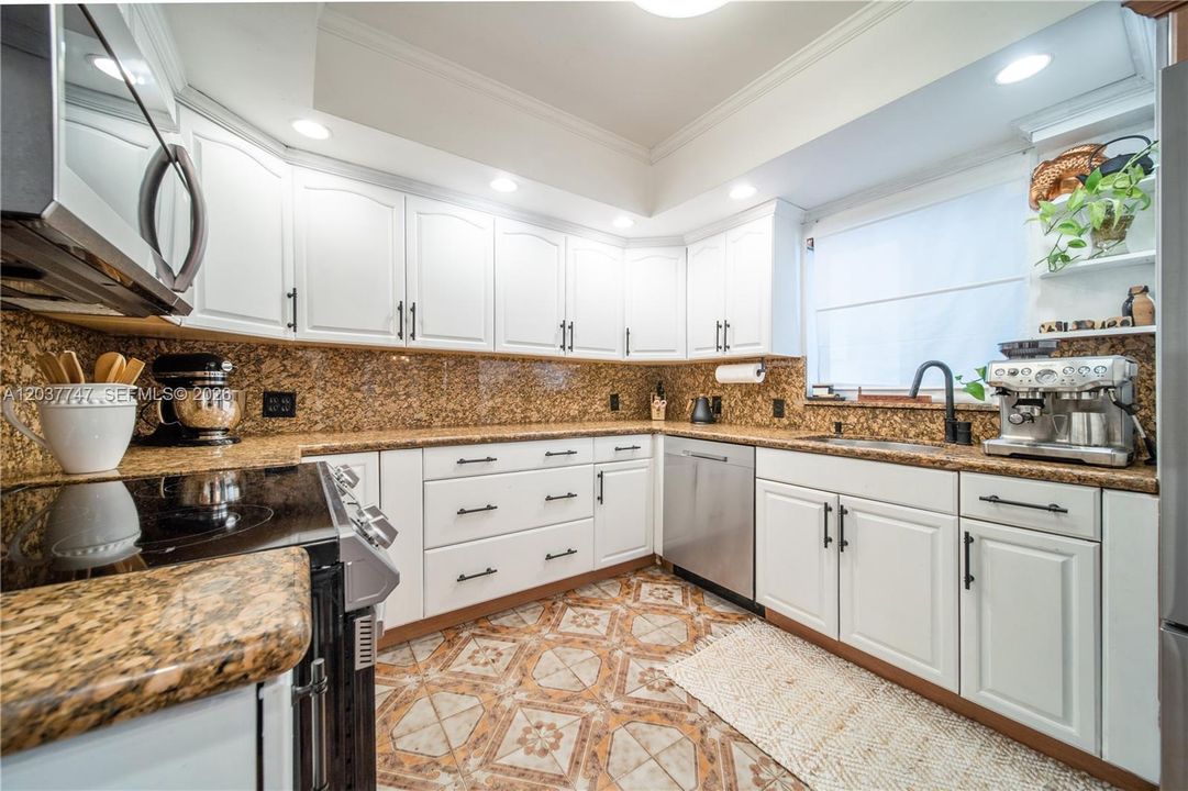 В аренду: $5,385 (4 спален, 3 ванн, 0 Квадратных фут)
