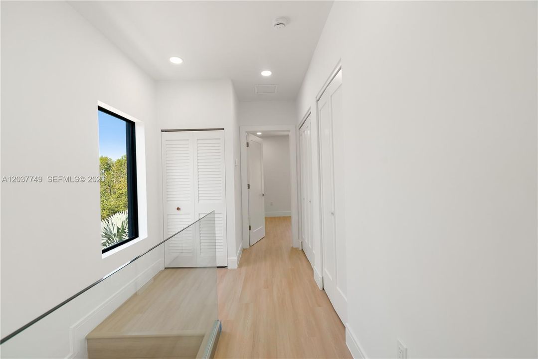 For Sale: $1,127,000 (3 beds, 3 baths, 1848 Square Feet)