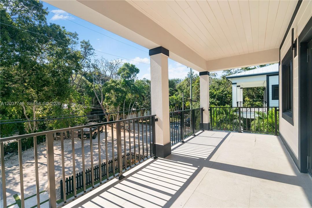 For Sale: $1,127,000 (3 beds, 3 baths, 1848 Square Feet)