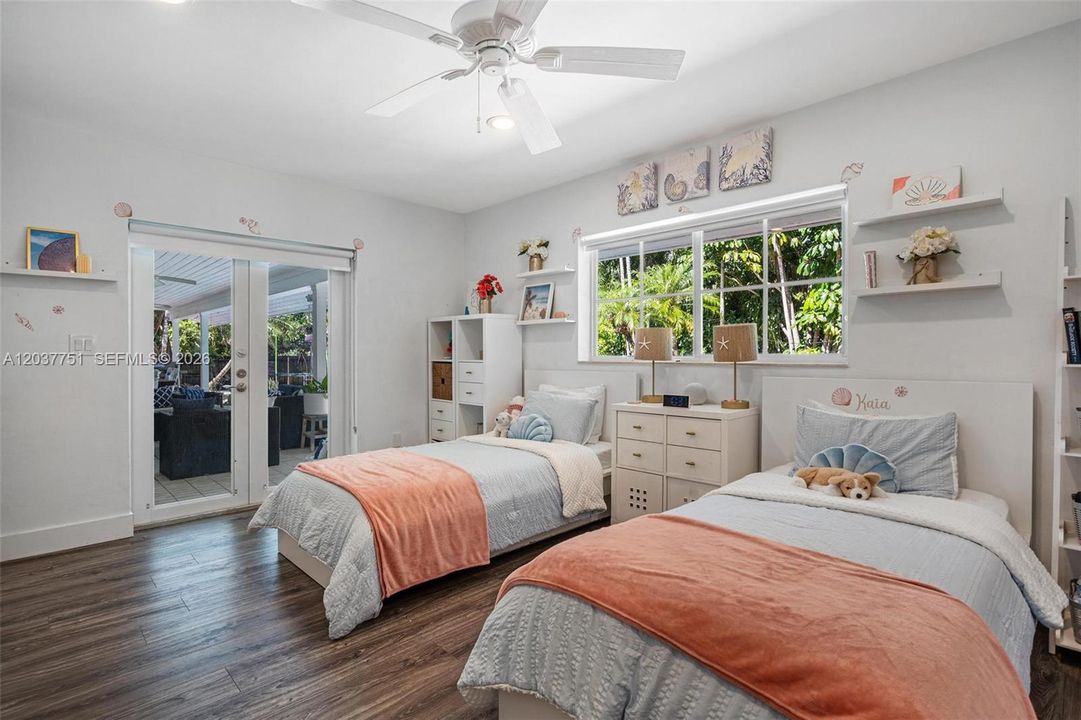 Recently Rented: $10,000 (4 beds, 3 baths, 3283 Square Feet)