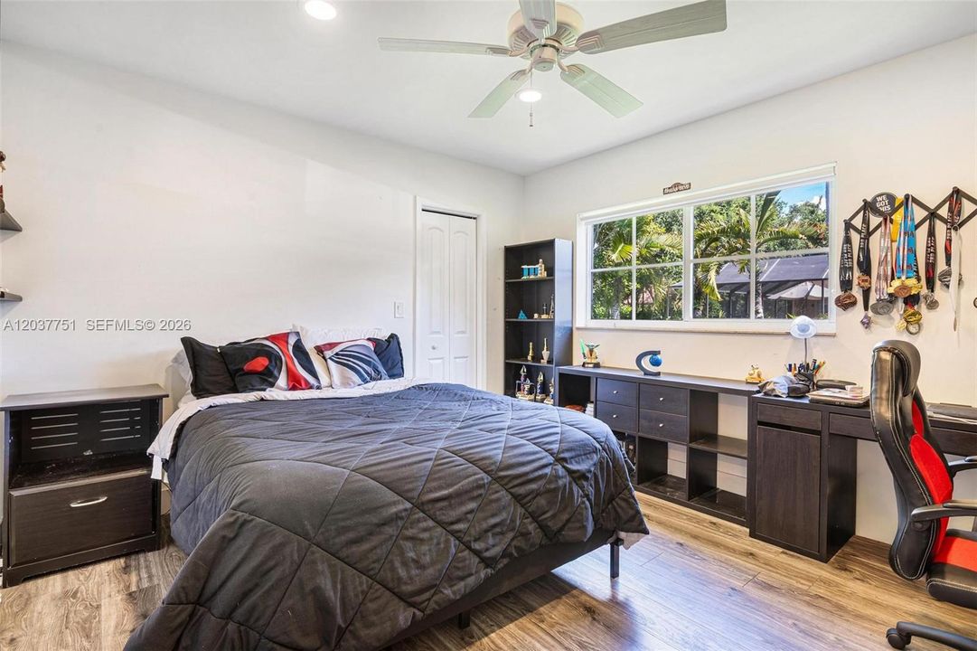 Recently Rented: $10,000 (4 beds, 3 baths, 3283 Square Feet)