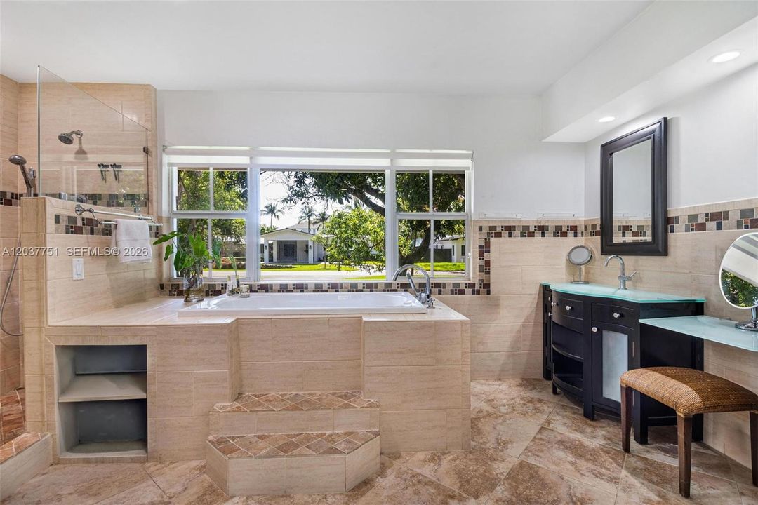 Recently Rented: $10,000 (4 beds, 3 baths, 3283 Square Feet)