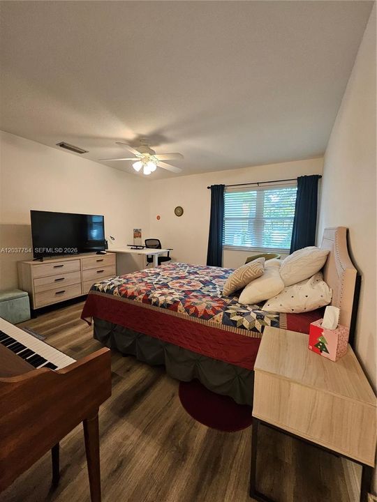 В аренду: $2,800 (2 спален, 2 ванн, 1120 Квадратных фут)