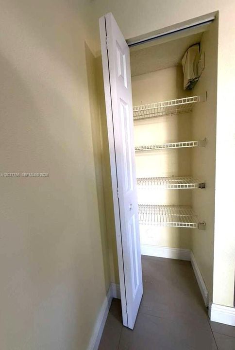 В аренду: $2,600 (2 спален, 2 ванн, 954 Квадратных фут)