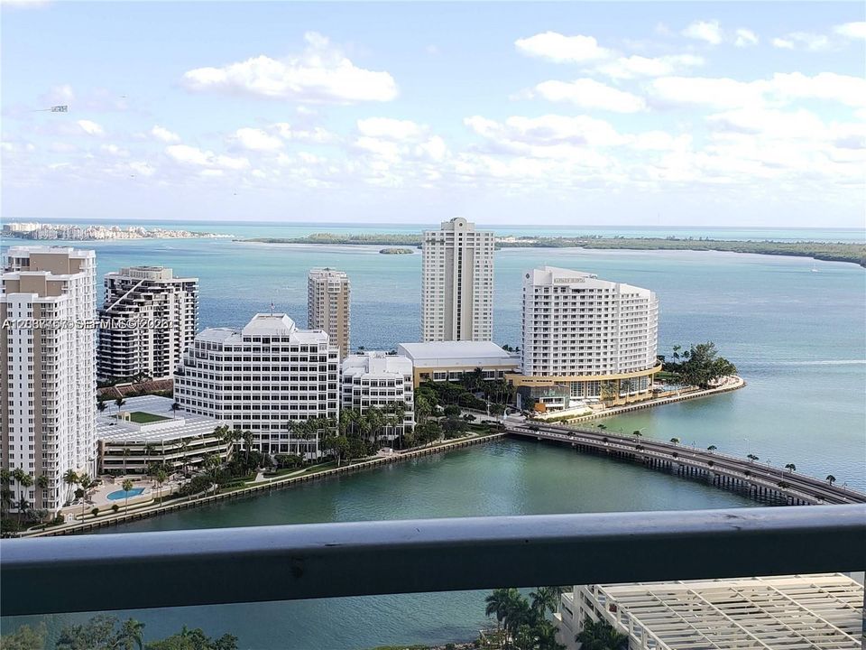 For Rent: $4,950 (2 beds, 2 baths, 1146 Square Feet)
