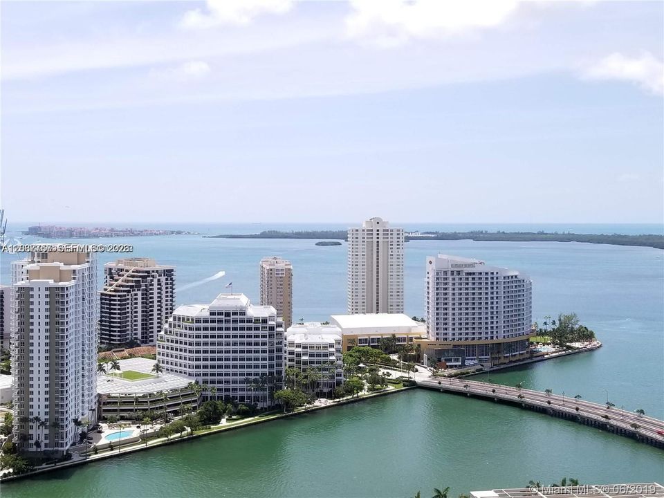 For Rent: $4,950 (2 beds, 2 baths, 1146 Square Feet)