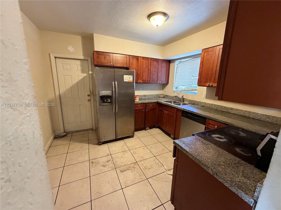For Sale: $464,900 (3 beds, 2 baths, 1260 Square Feet)