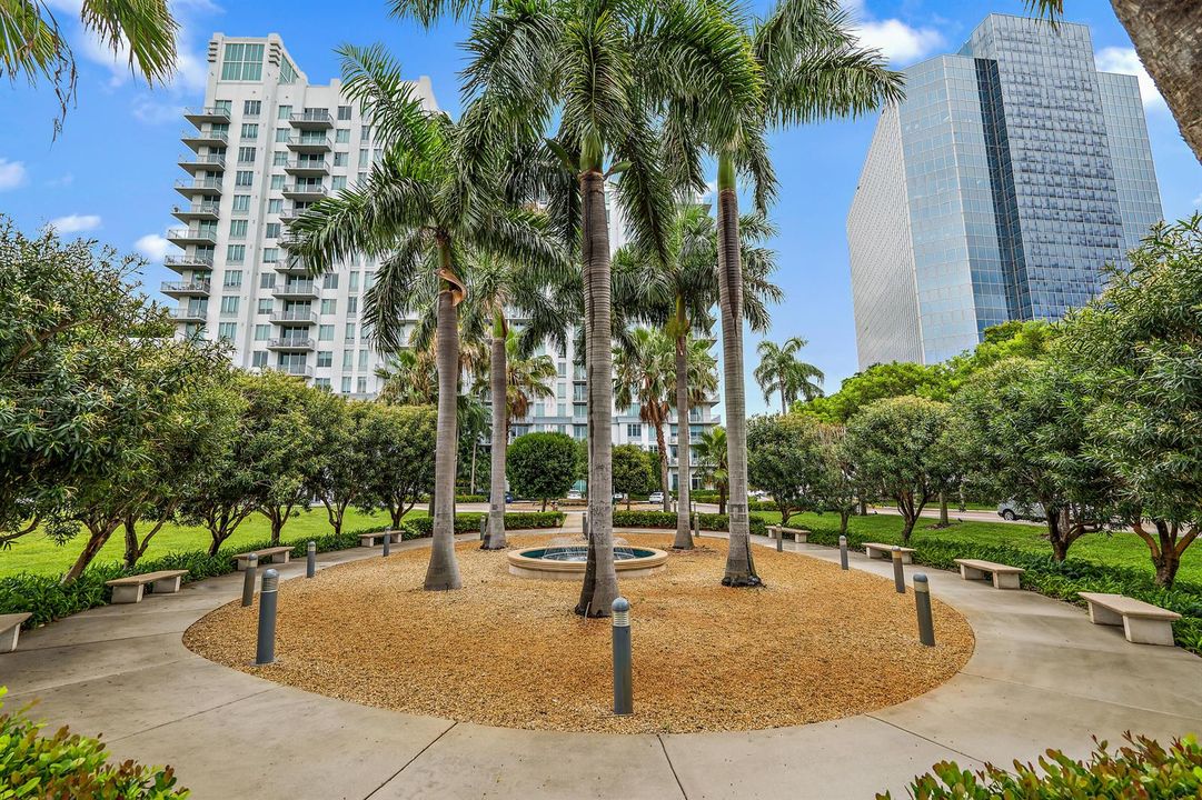 002-300SAustralianAve-WestPalmBeach-FL-f