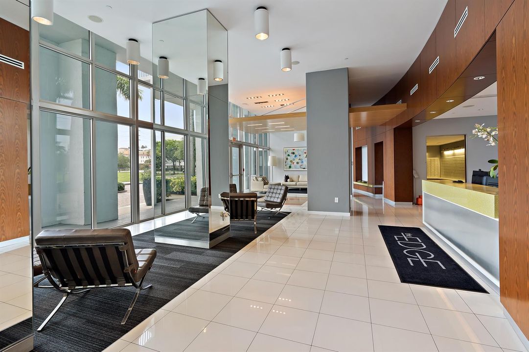 008-300SAustralianAve-WestPalmBeach-FL-f