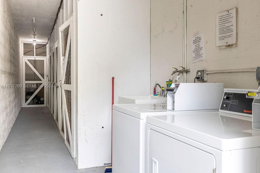 For Rent: $1,850 (2 beds, 2 baths, 1000 Square Feet)