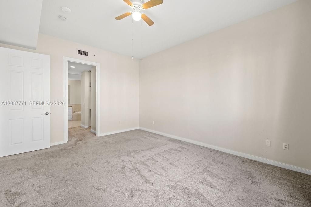 For Rent: $2,500 (2 beds, 2 baths, 1989 Square Feet)