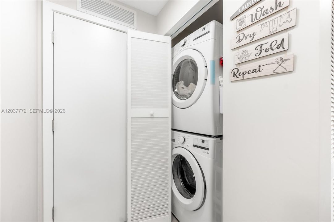 На продажу: $450,000 (4 спален, 3 ванн, 1398 Квадратных фут)