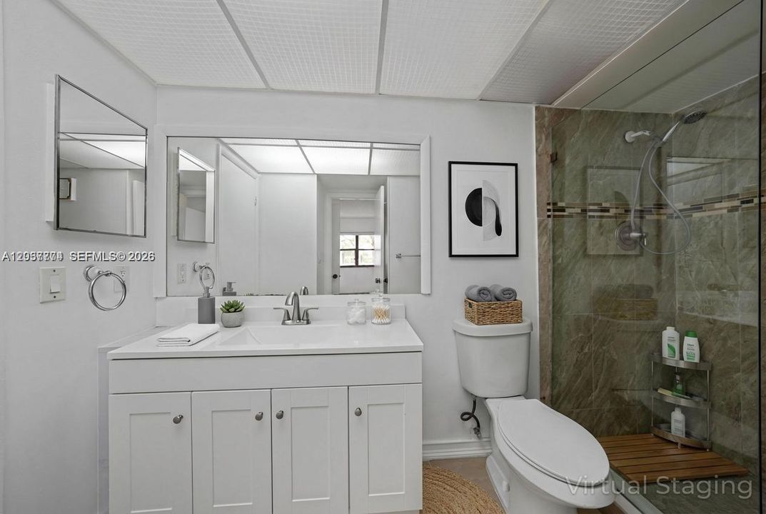 For Rent: $2,450 (2 beds, 2 baths, 1106 Square Feet)