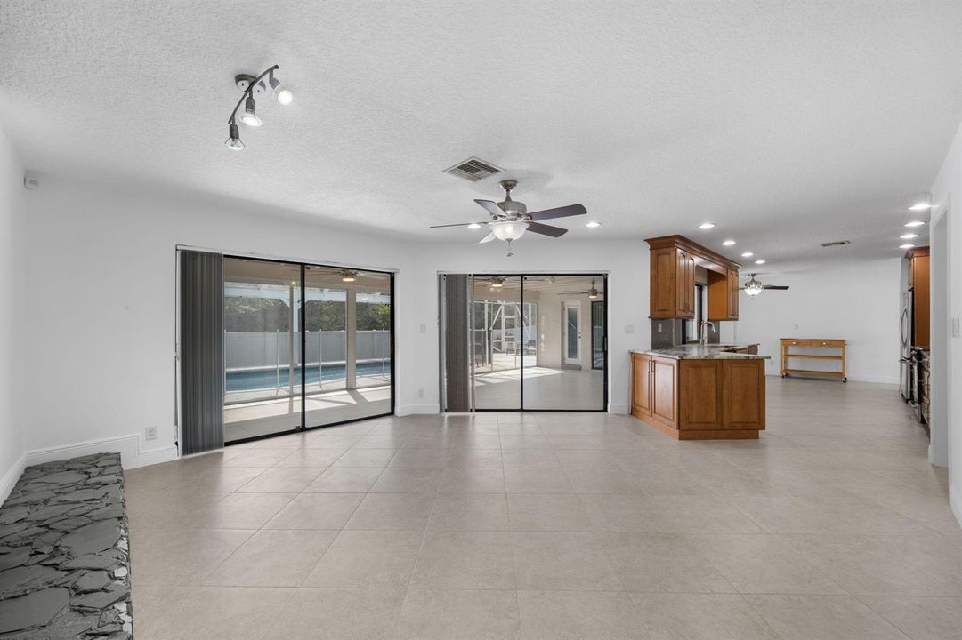 2nd living room