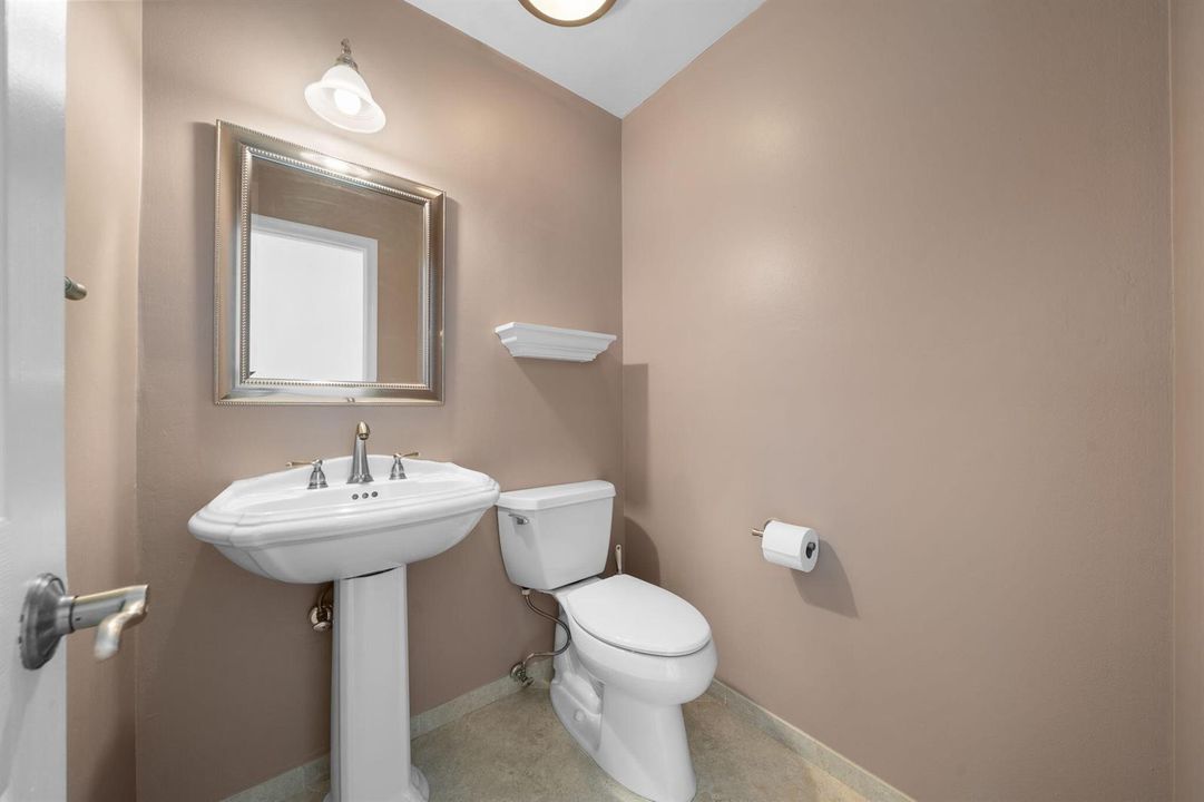 1/2 bathroom