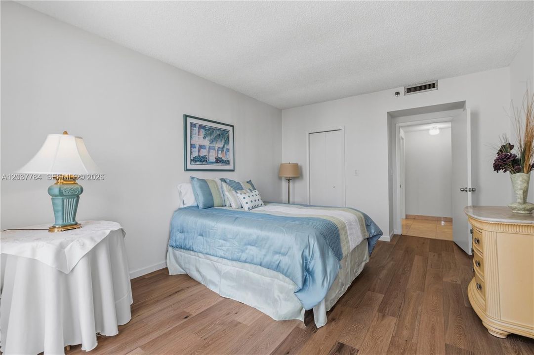 For Sale: $614,900 (2 beds, 2 baths, 1622 Square Feet)