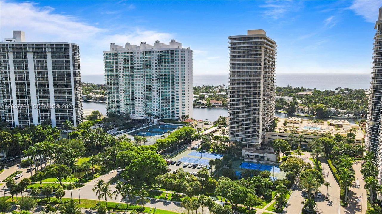 For Sale: $614,900 (2 beds, 2 baths, 1622 Square Feet)