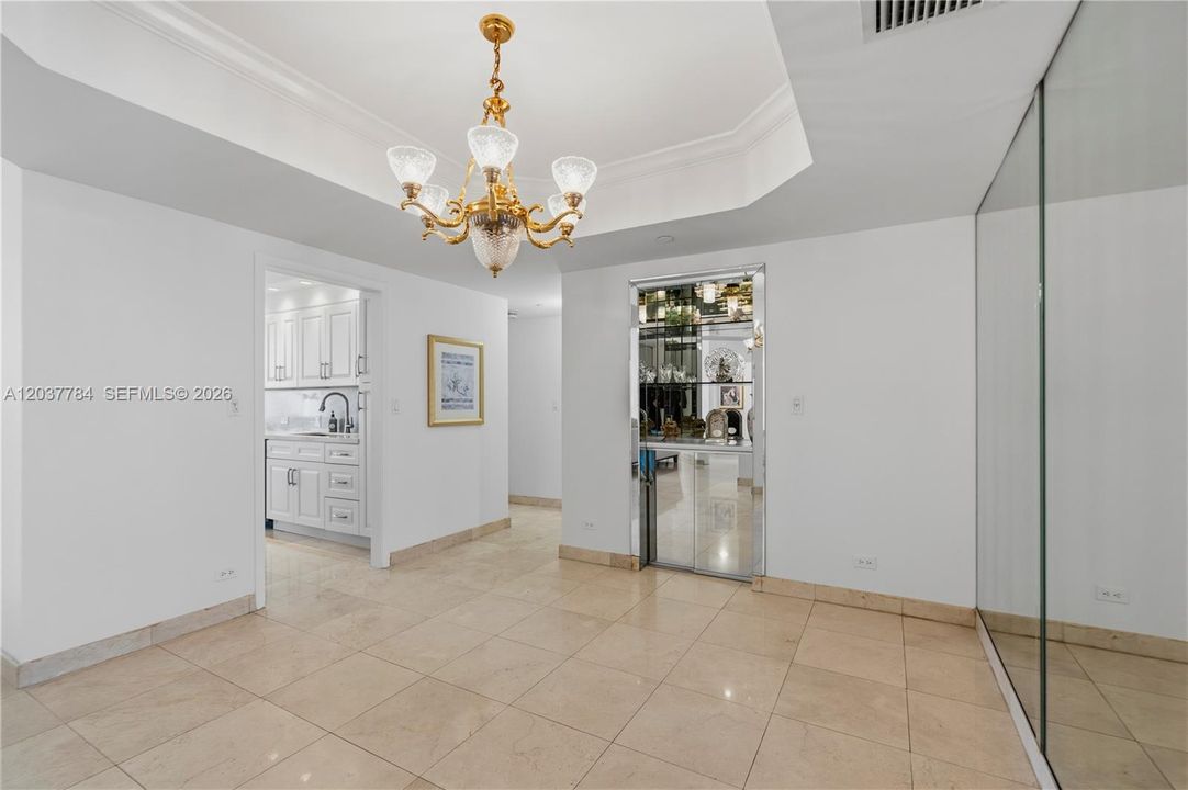 For Sale: $614,900 (2 beds, 2 baths, 1622 Square Feet)