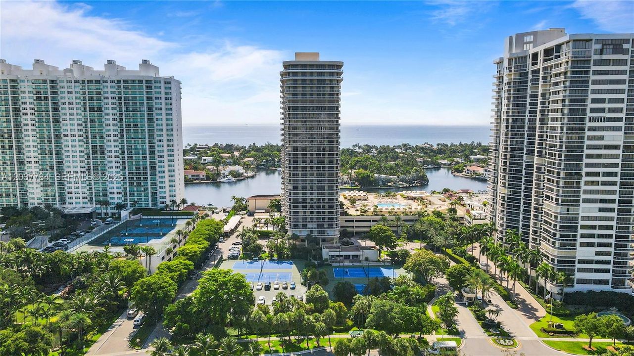 For Sale: $614,900 (2 beds, 2 baths, 1622 Square Feet)