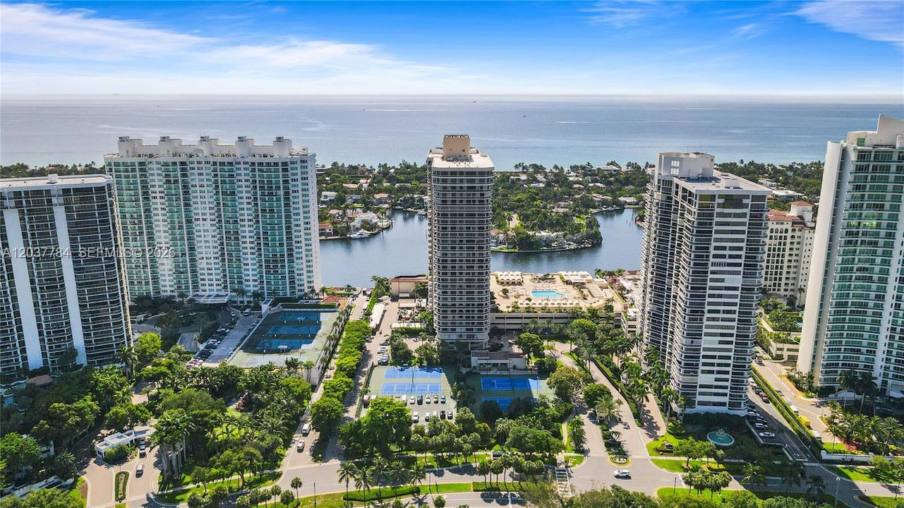 For Sale: $614,900 (2 beds, 2 baths, 1622 Square Feet)