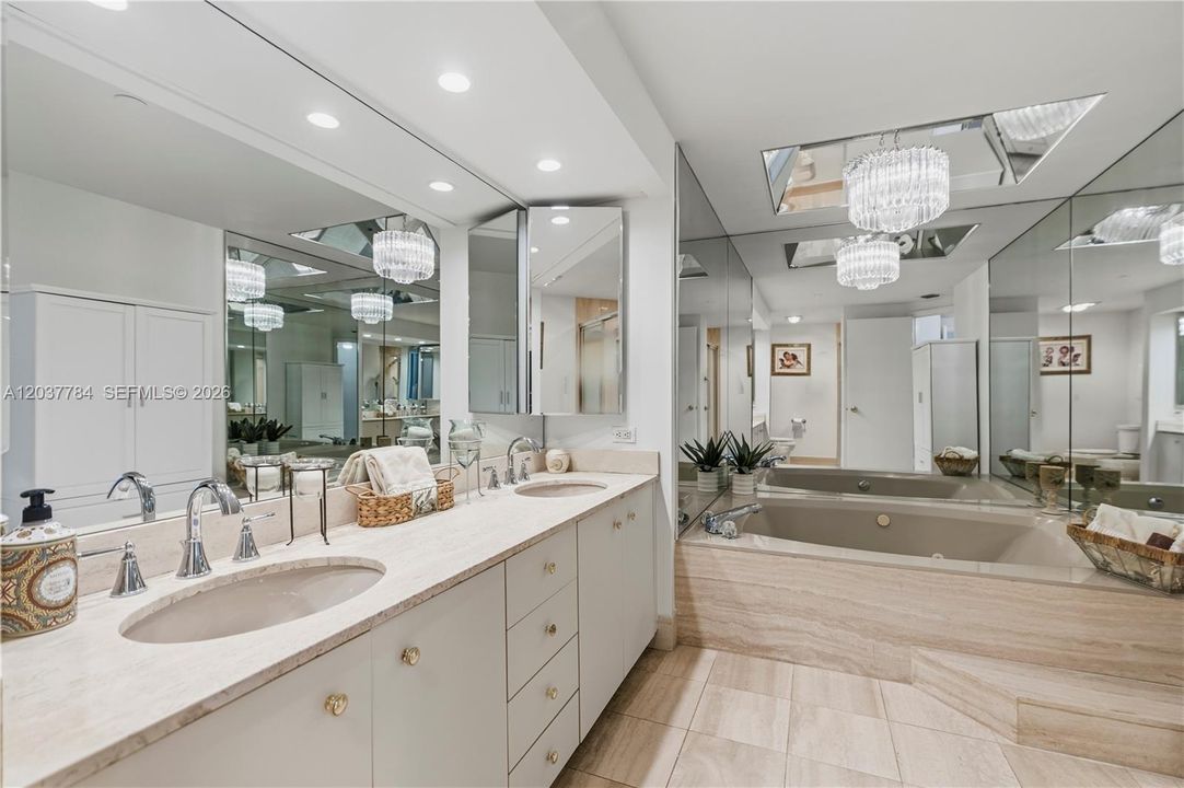 For Sale: $614,900 (2 beds, 2 baths, 1622 Square Feet)