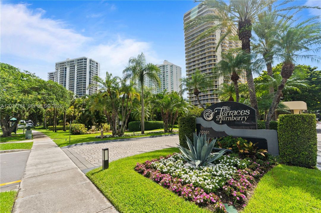 For Sale: $614,900 (2 beds, 2 baths, 1622 Square Feet)