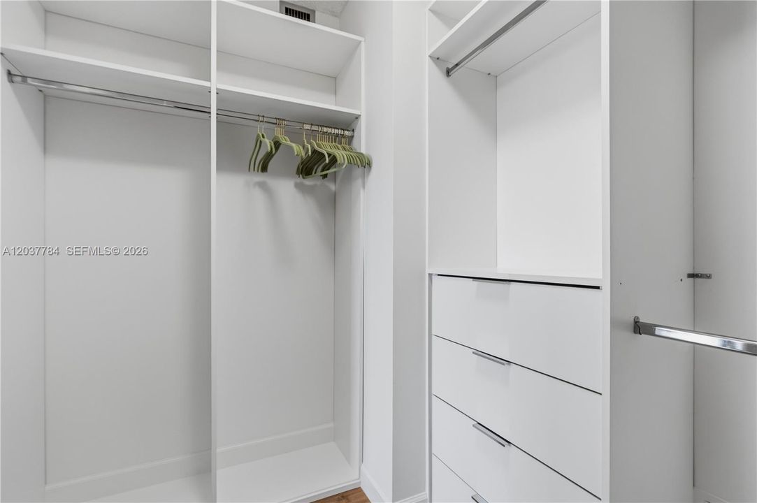 For Sale: $614,900 (2 beds, 2 baths, 1622 Square Feet)