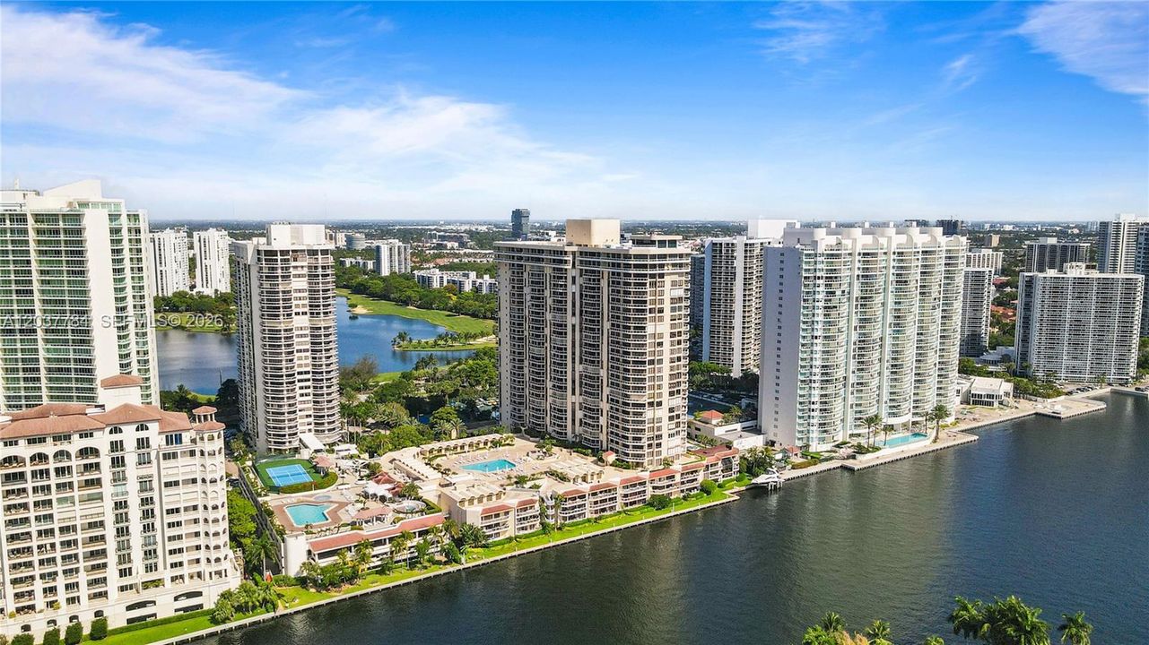 For Sale: $614,900 (2 beds, 2 baths, 1622 Square Feet)