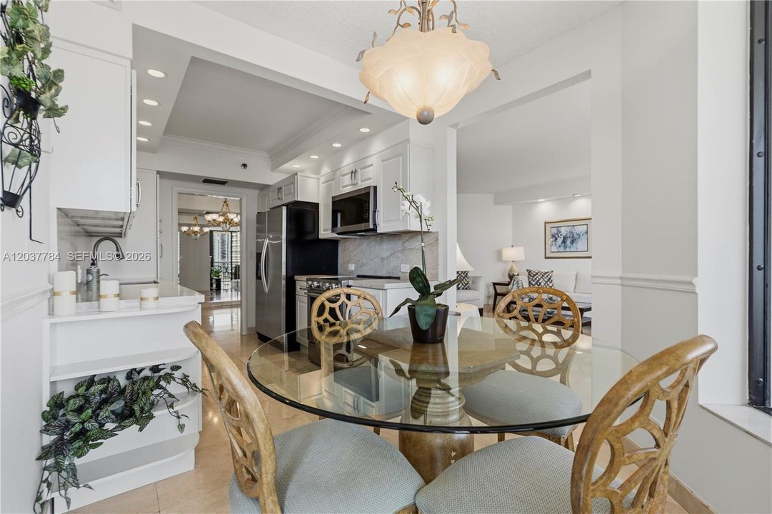 For Sale: $614,900 (2 beds, 2 baths, 1622 Square Feet)