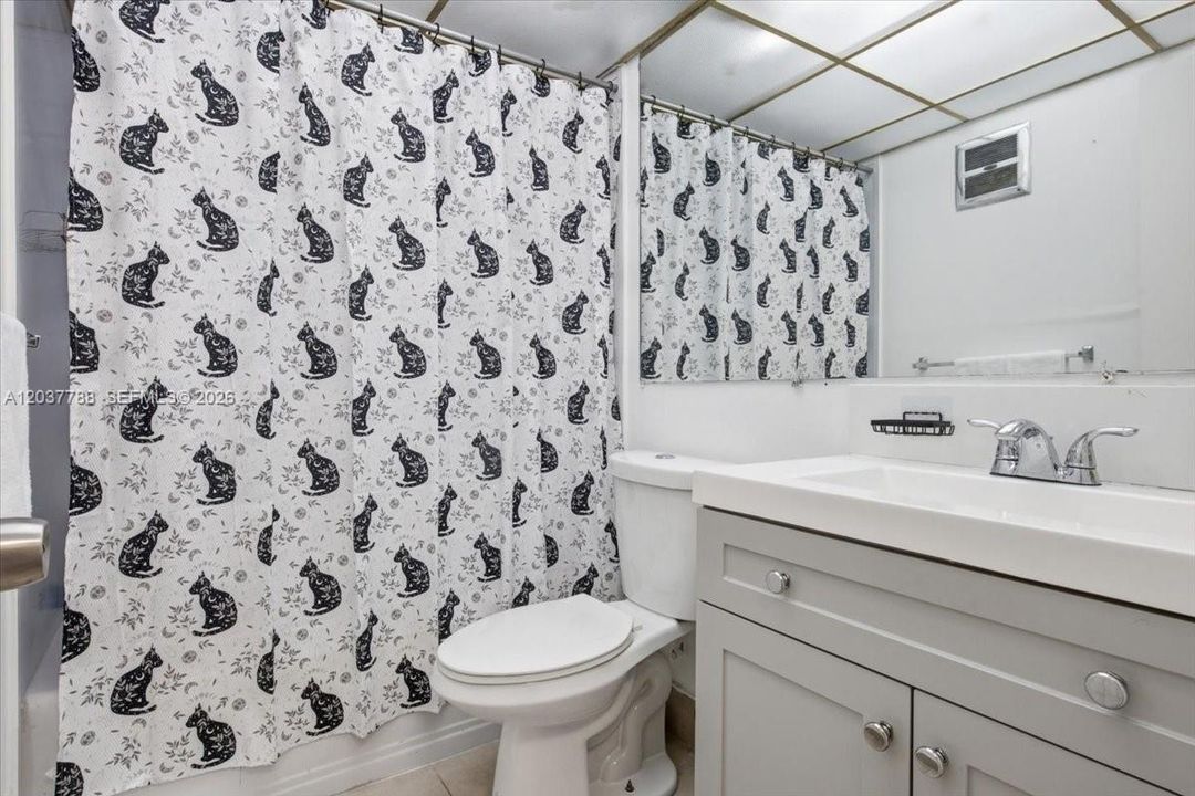 For Sale: $120,000 (2 beds, 2 baths, 920 Square Feet)