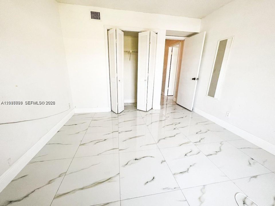 В аренду: $2,200 (2 спален, 2 ванн, 1200 Квадратных фут)