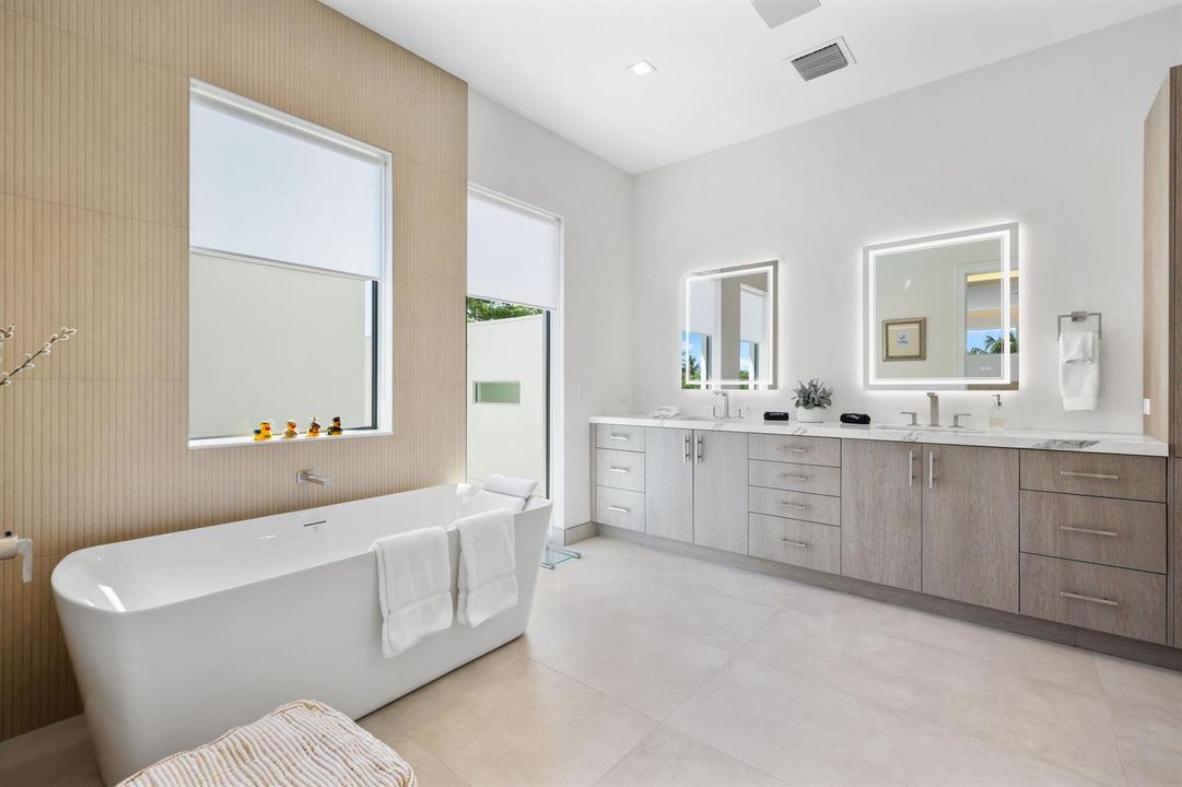 333 South Swinton Ave - 81.jpg-FULL