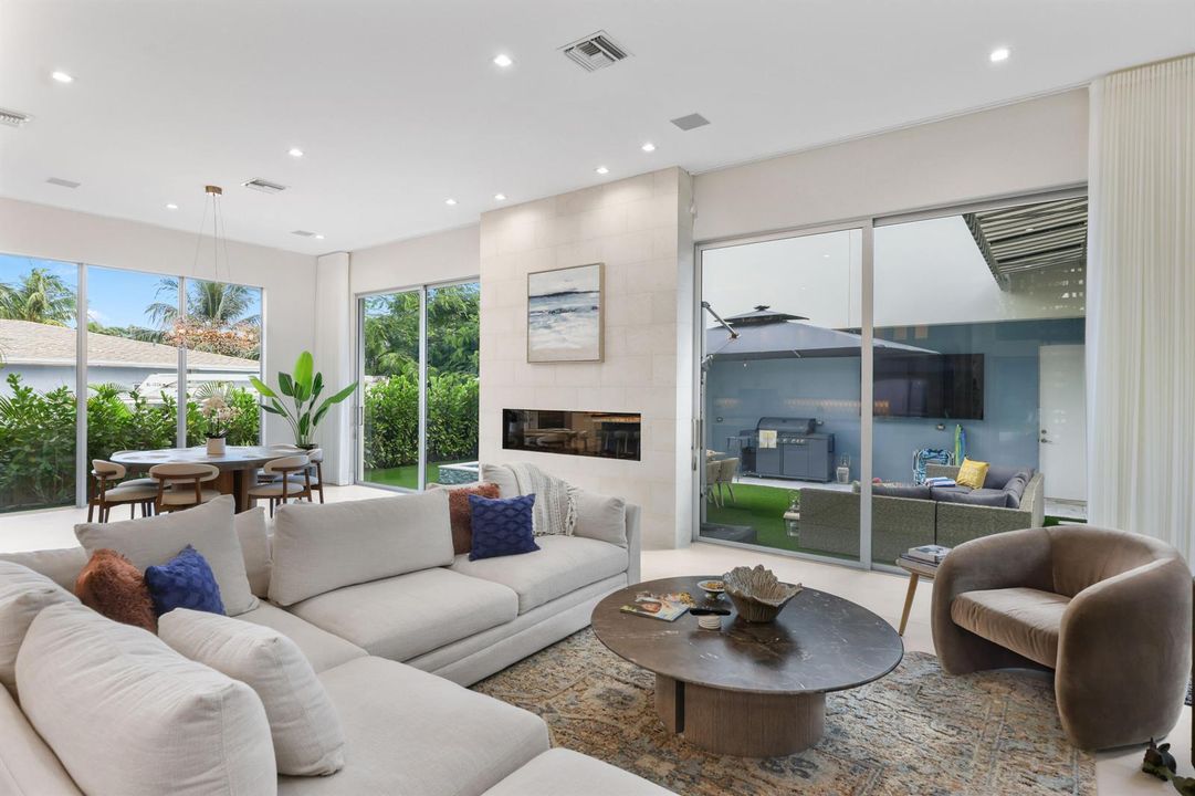 333 South Swinton Ave - 35.jpg-FULL