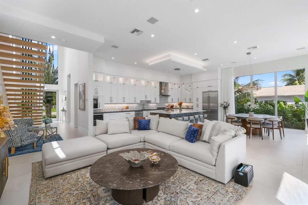 333 South Swinton Ave - 17.jpg-FULL