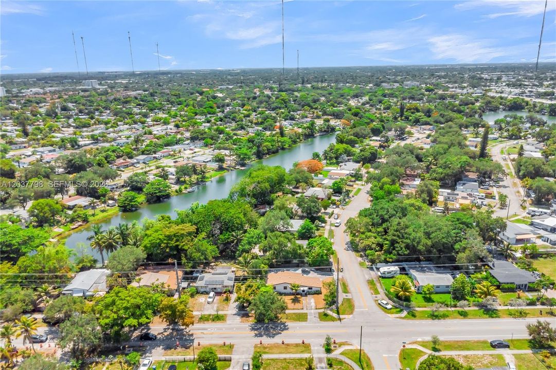 For Sale: $539,000 (4 beds, 2 baths, 1130 Square Feet)