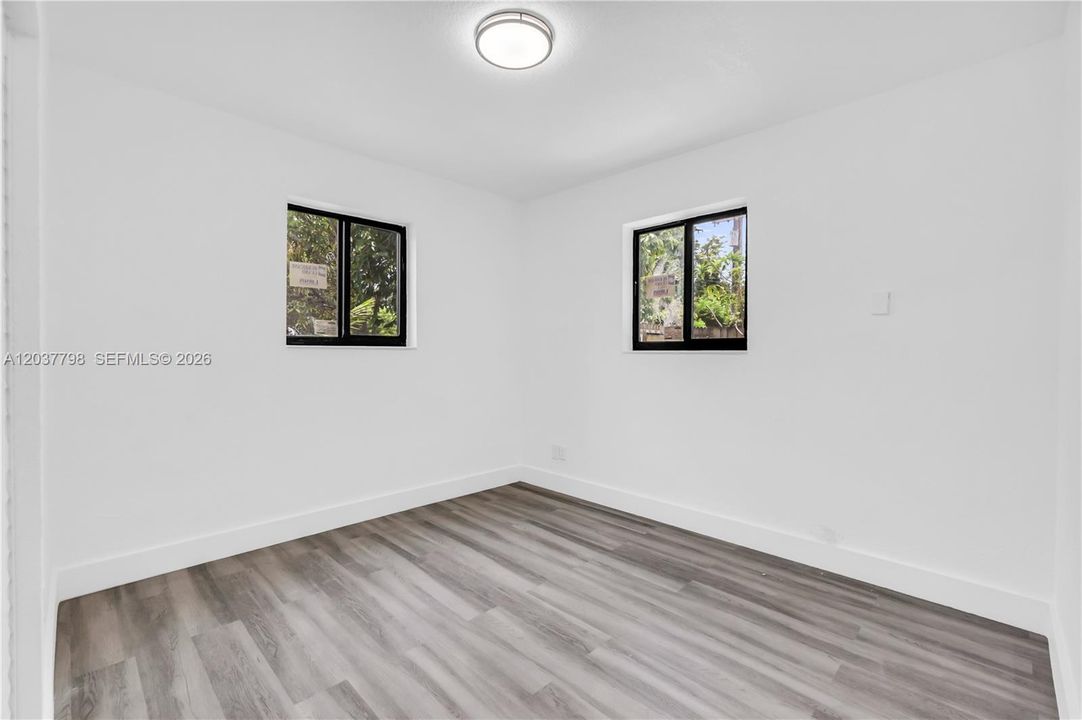 For Sale: $539,000 (4 beds, 2 baths, 1130 Square Feet)