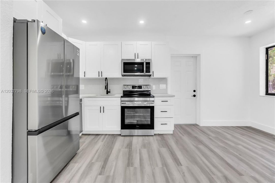 For Sale: $539,000 (4 beds, 2 baths, 1130 Square Feet)