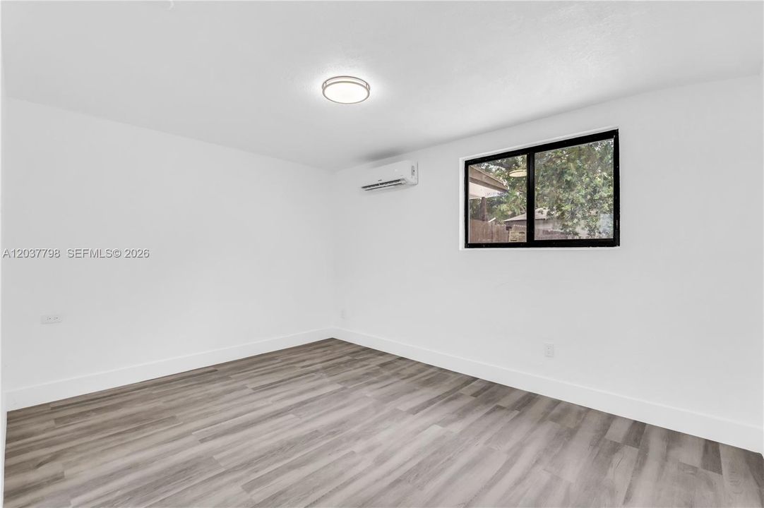 For Sale: $539,000 (4 beds, 2 baths, 1130 Square Feet)