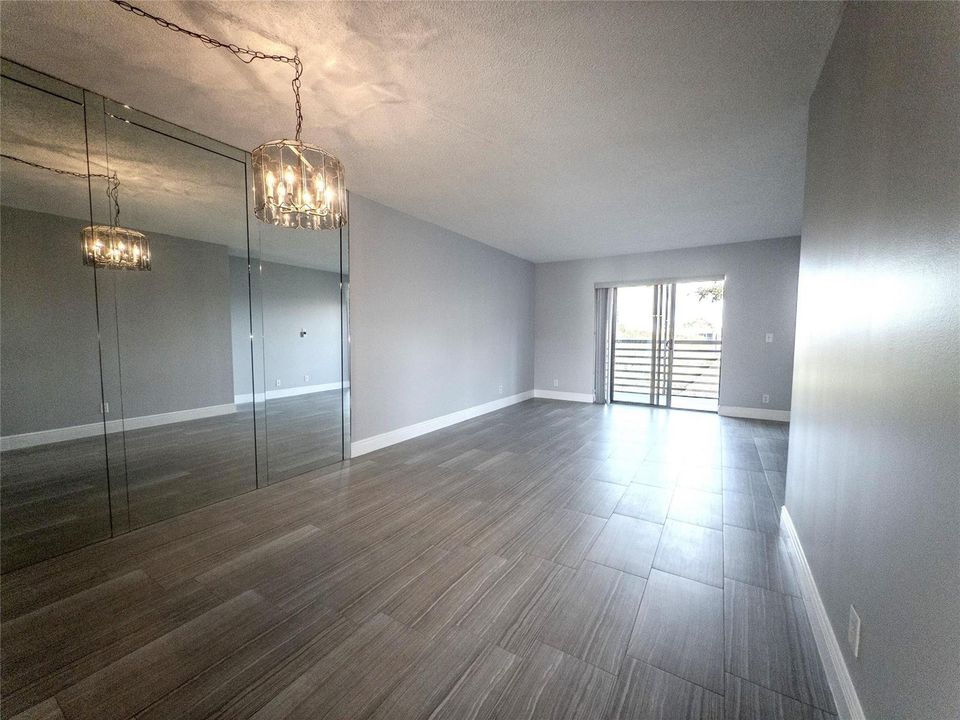 Large living/dining room