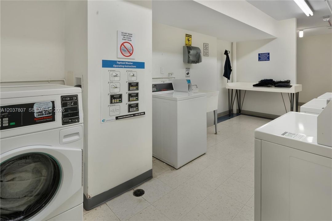 В аренду: $2,600 (0 спален, 1 ванн, 530 Квадратных фут)