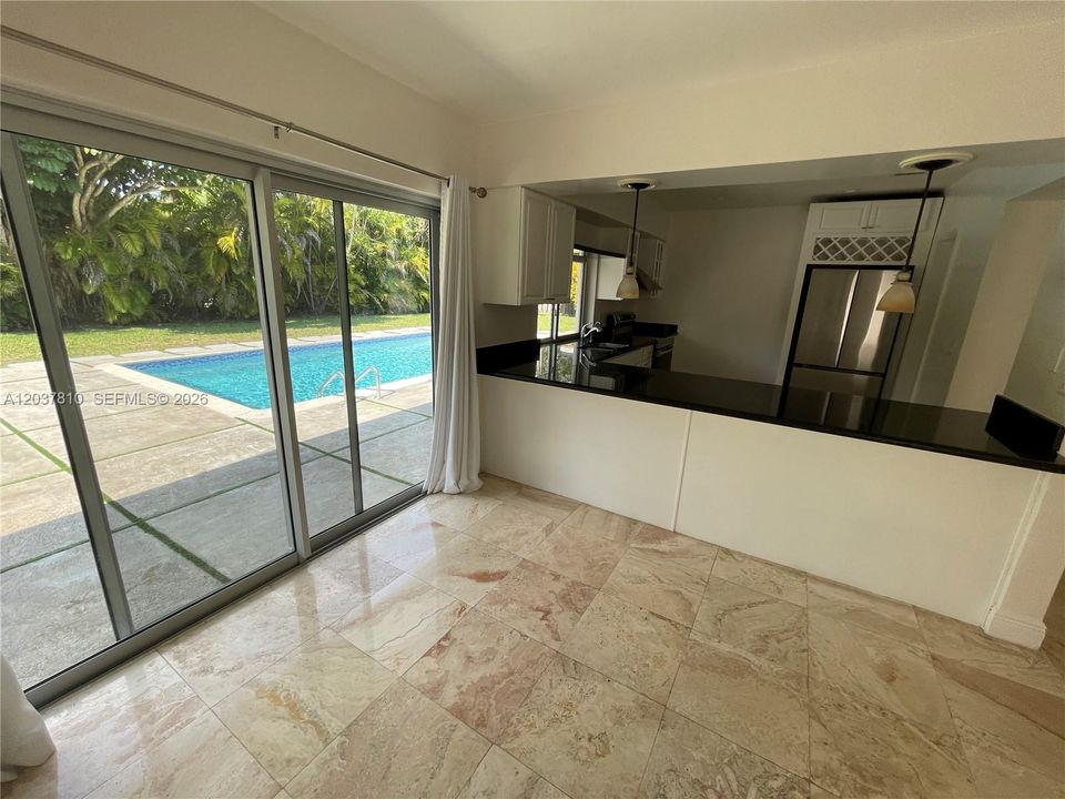 For Rent: $7,800 (3 beds, 2 baths, 2480 Square Feet)