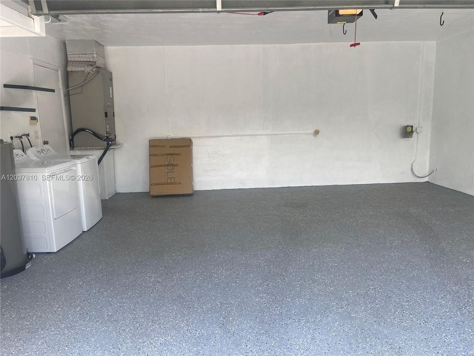 For Rent: $7,800 (3 beds, 2 baths, 2480 Square Feet)