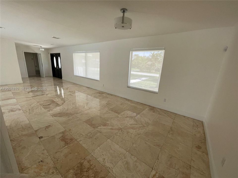For Rent: $7,800 (3 beds, 2 baths, 2480 Square Feet)